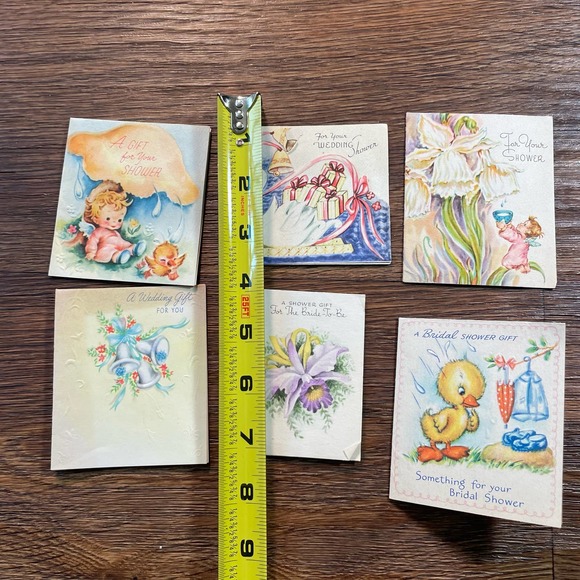 Lot of Kitsch Shower Cards and Wedding Cards - Picture 5 of 13